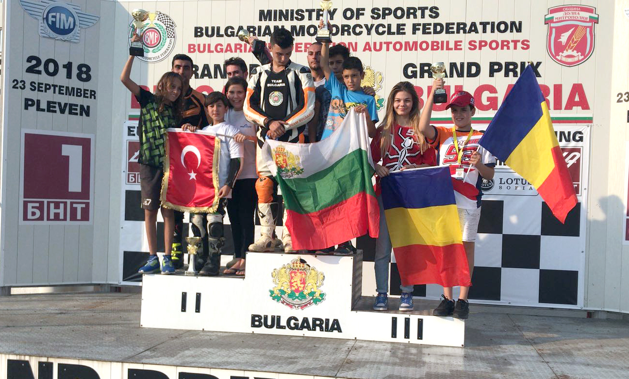 Süpermotocularımız Kupalarla Döndü